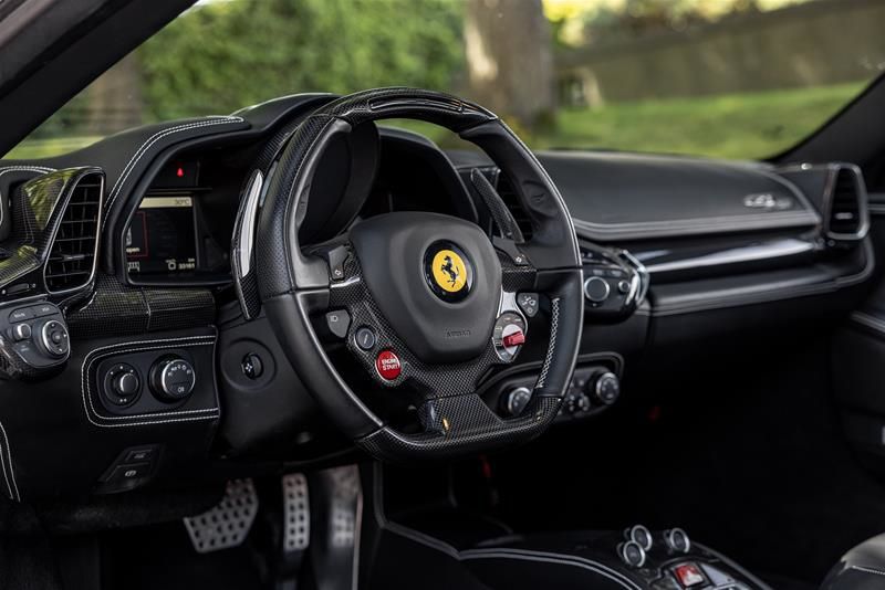 Ferrari 458 Spider  2014 à Vancouver, Colombie-Britannique