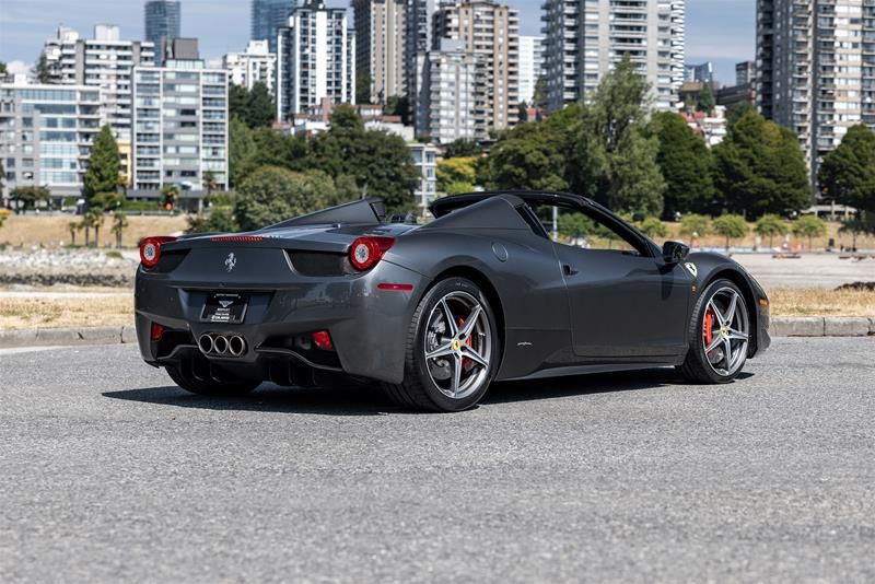 Ferrari 458 Spider  2014 à Vancouver, Colombie-Britannique
