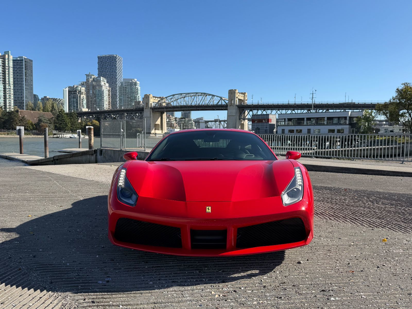 Ferrari 488 GTB  2018 à Vancouver, Colombie-Britannique
