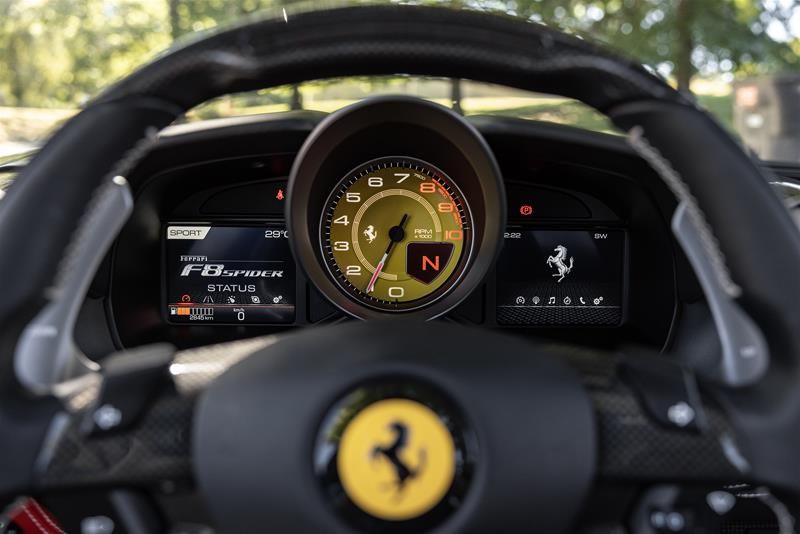 Ferrari F8  2021 à Vancouver, Colombie-Britannique