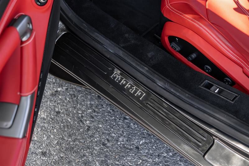 Ferrari F8  2021 à Vancouver, Colombie-Britannique