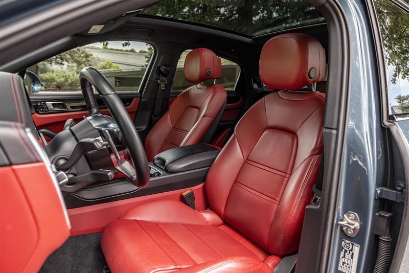 Porsche Cayenne  2020 à Vancouver, Colombie-Britannique