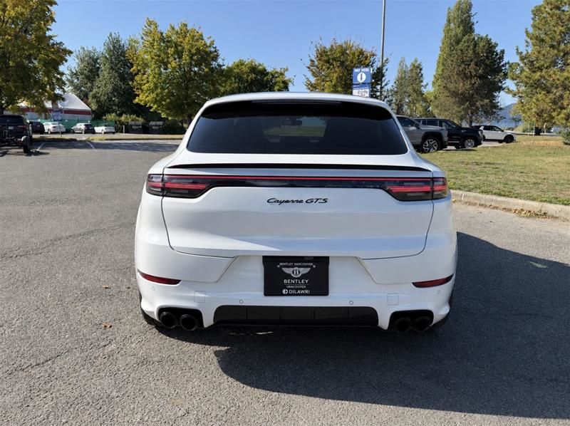 2023 Porsche Cayenne in Vancouver, British Columbia