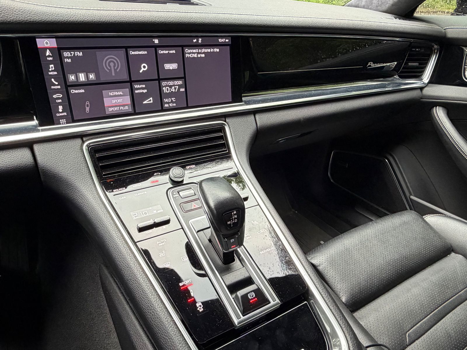 2020 Porsche Panamera