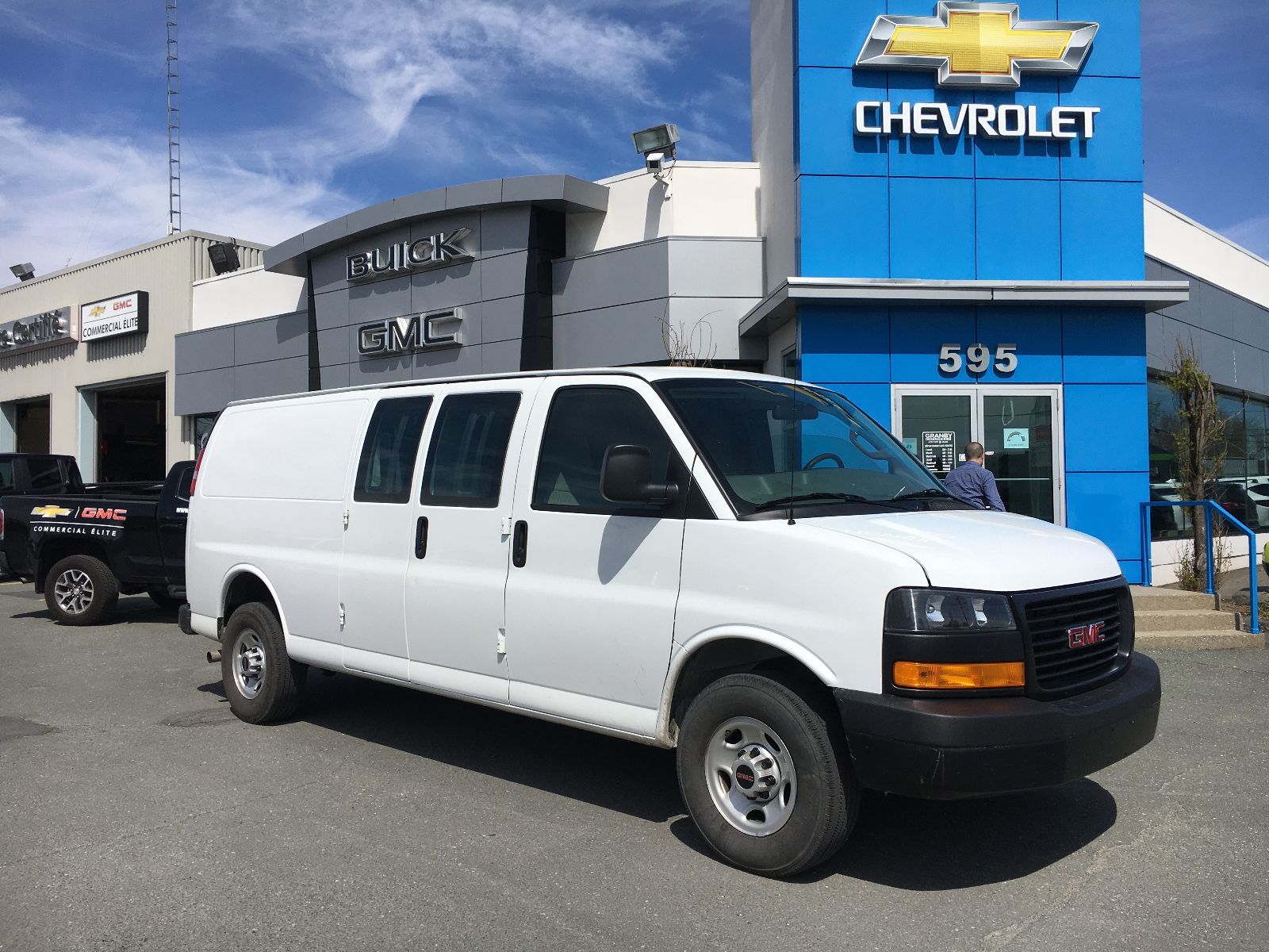 chevrolet savana