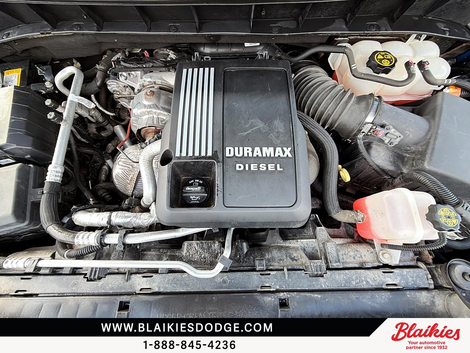 Photo 2023 Chevrolet Silverado 1500 RST #8