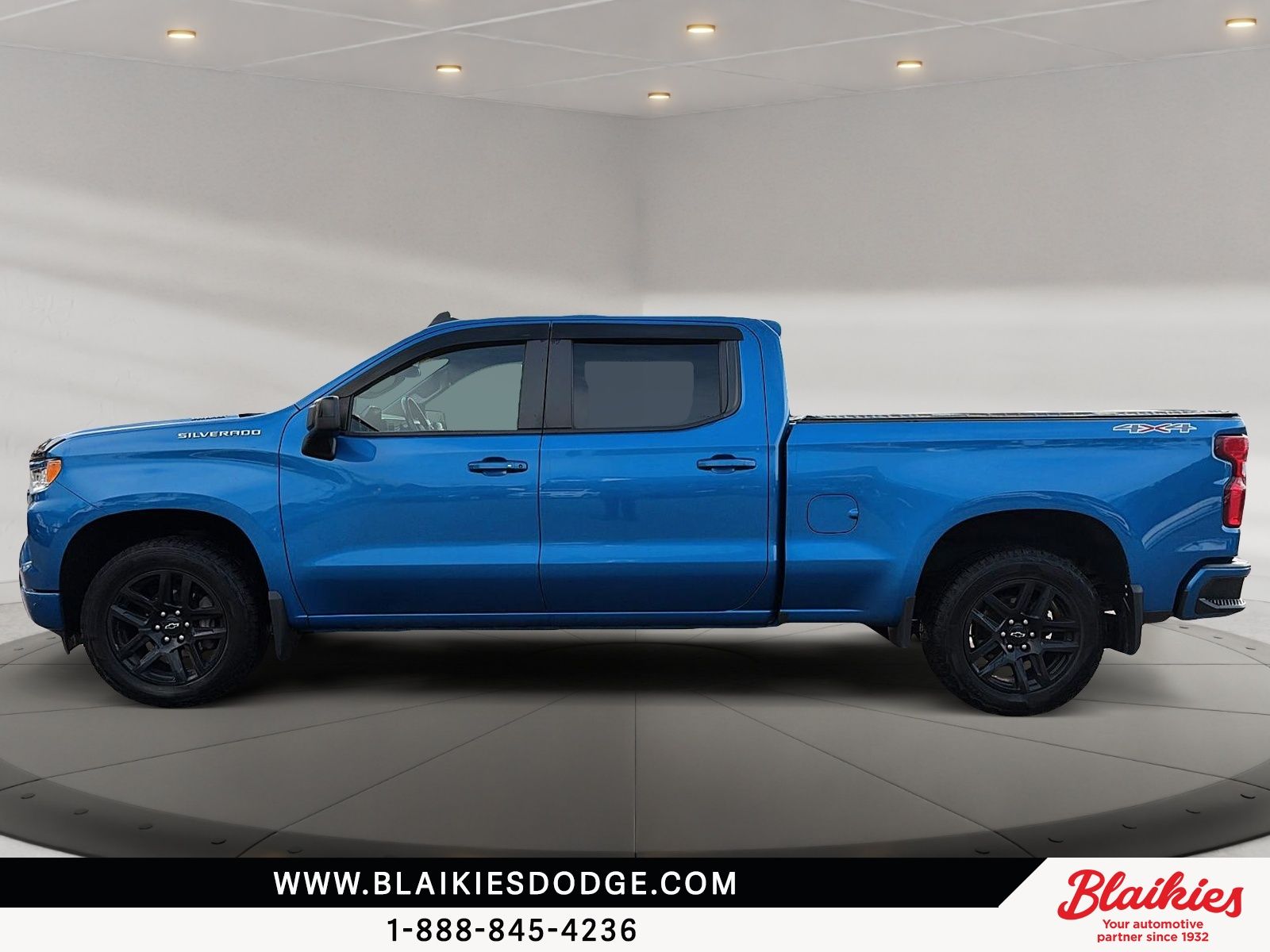 Photo 2023 Chevrolet Silverado 1500 RST #5