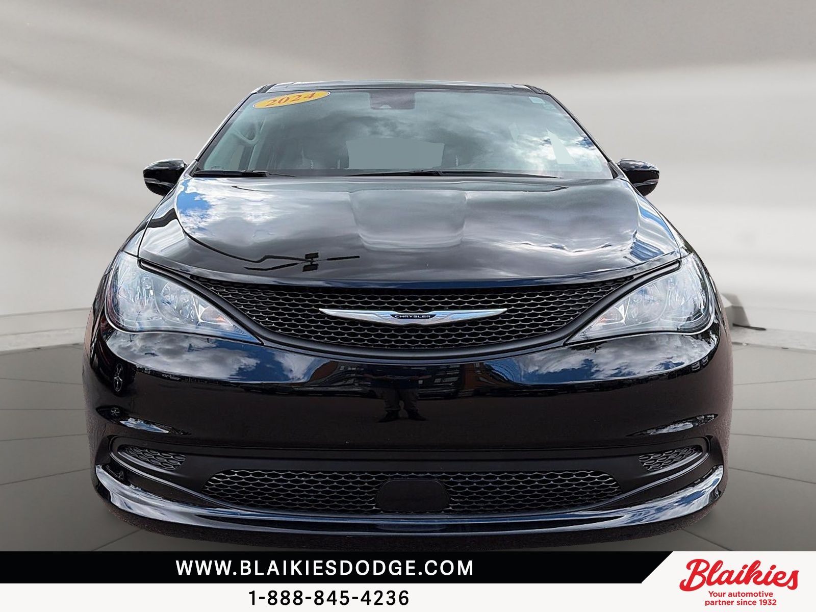 Photo 2024 Chrysler Grand Caravan SXT #2
