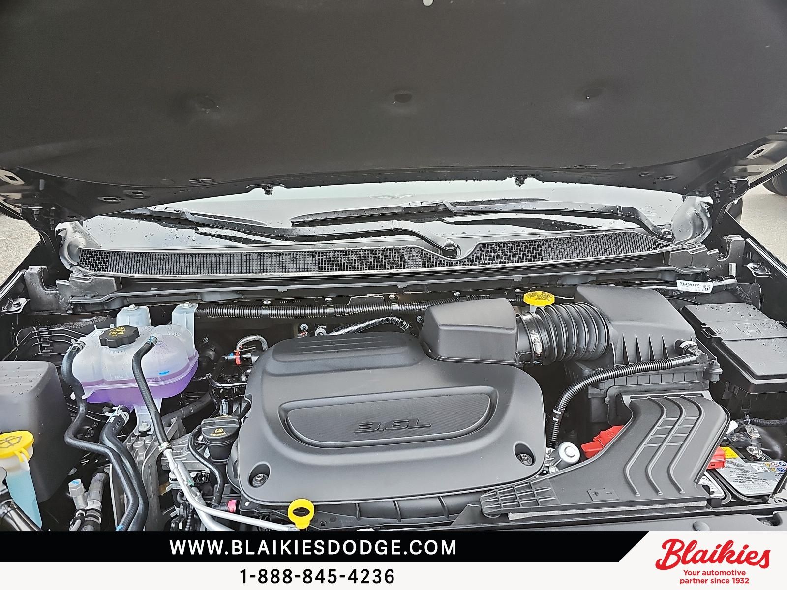 Photo Chrysler Grand Caravan SXT 2026 #8
