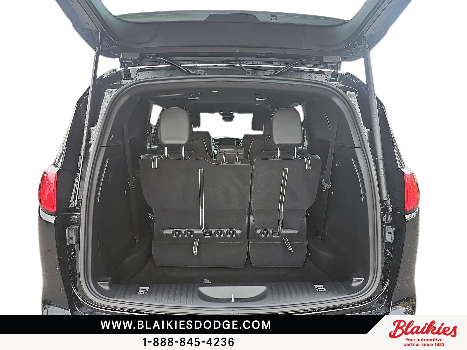 Photo Chrysler Grand Caravan SXT 2026 #6