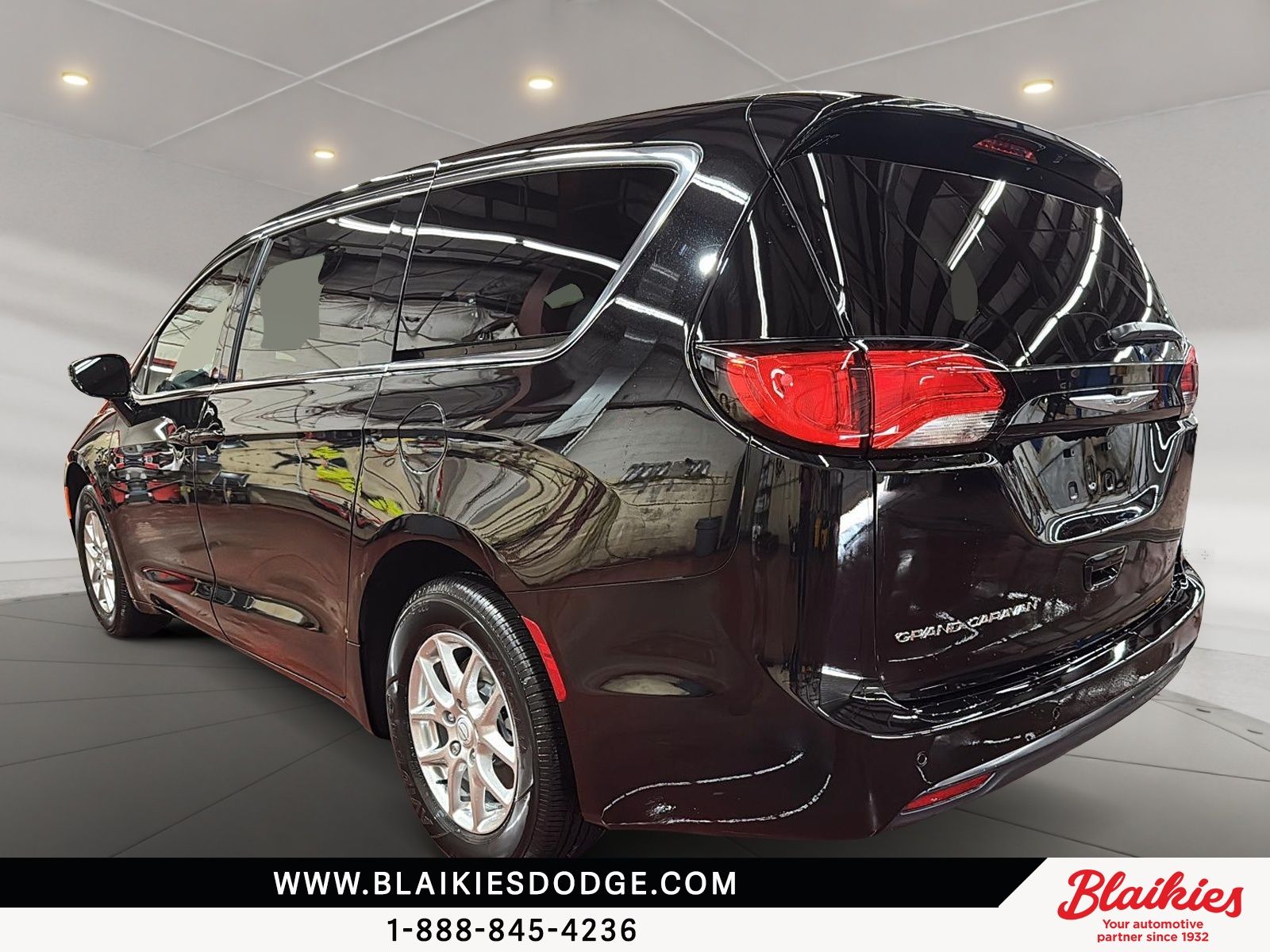 Photo Chrysler Grand Caravan SXT 2026 #4