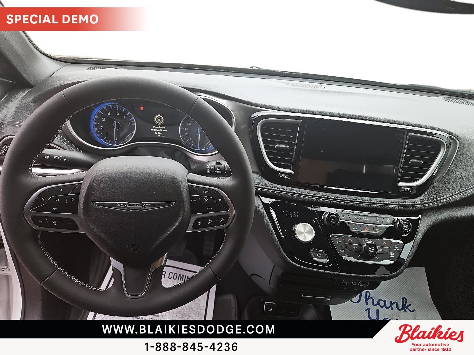 Photo Chrysler Pacifica Select 2025 #8