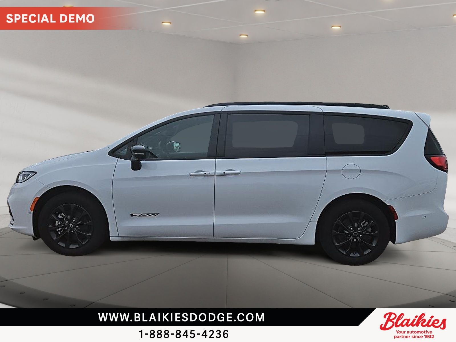 Photo Chrysler Pacifica Select 2025 #5