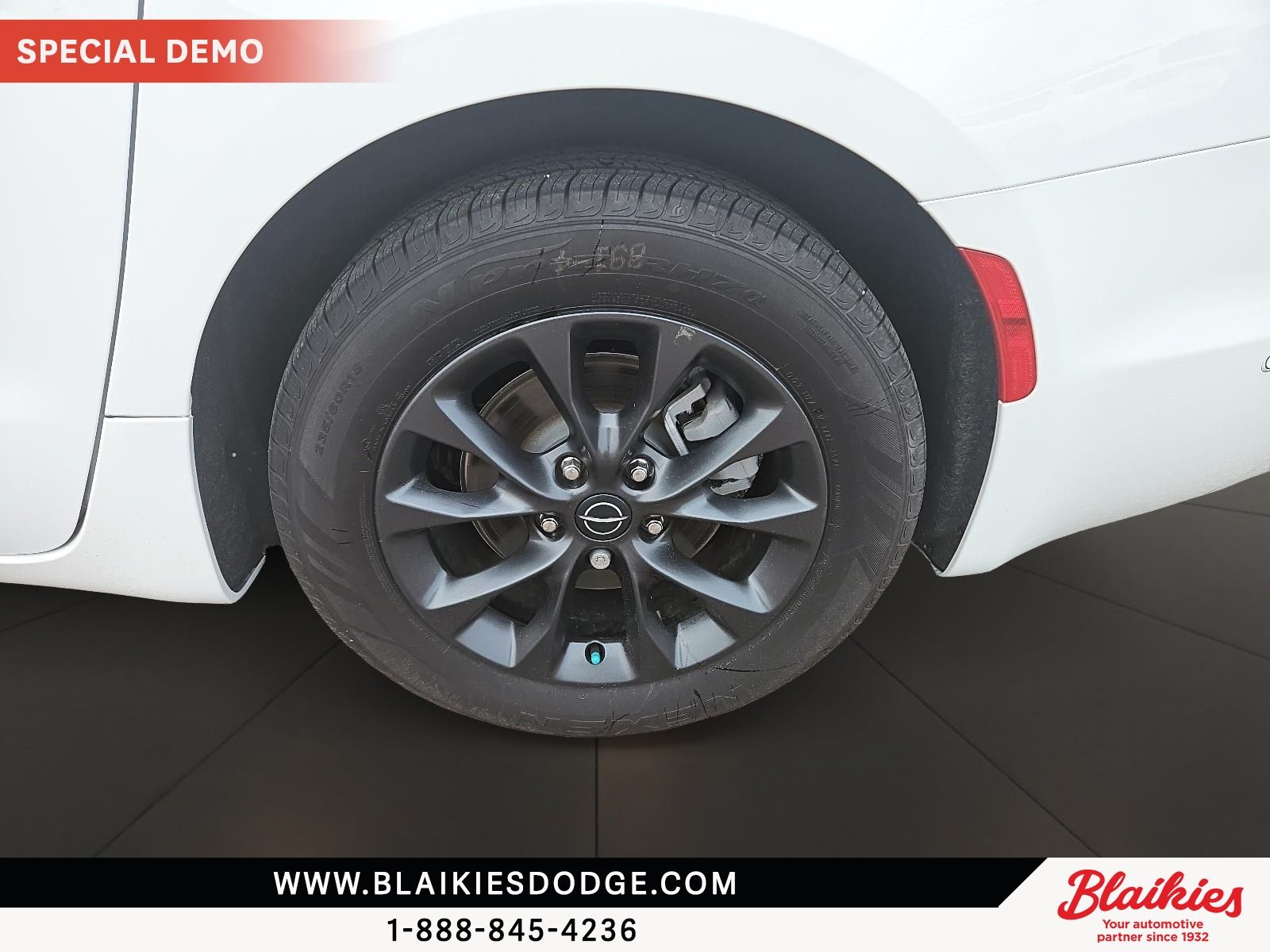 Photo Chrysler Pacifica Select 2025 #6