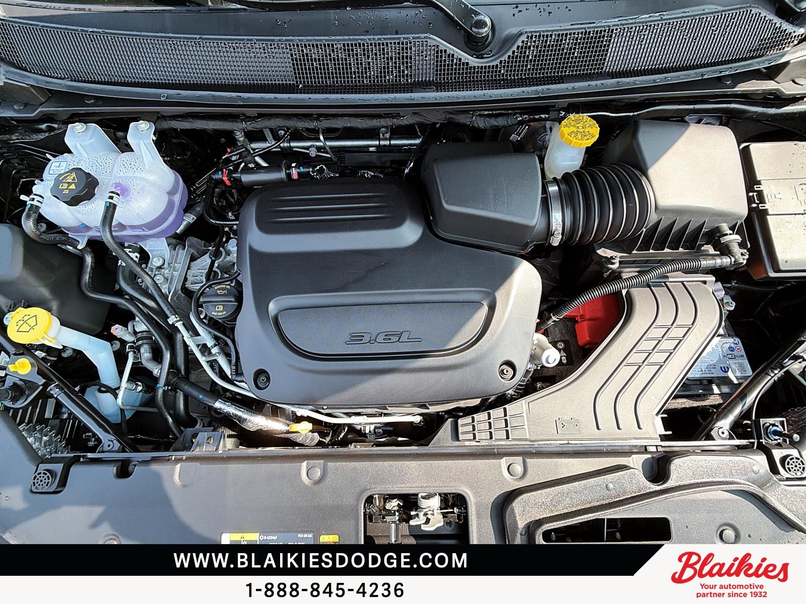 Photo Chrysler Pacifica SELECT AWD 2027 #8