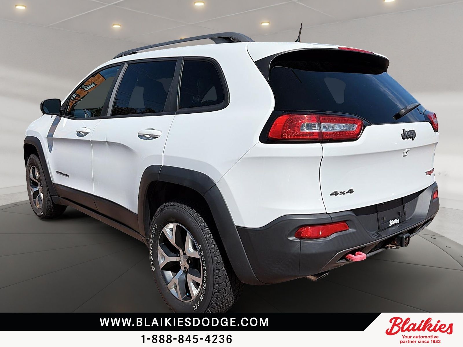 Photo 2017 Jeep Cherokee Trailhawk #4