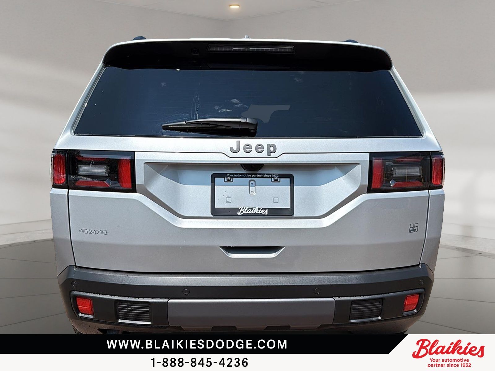 Photo Jeep Cherokee 85TH ANNIVERSARY 2026 #3