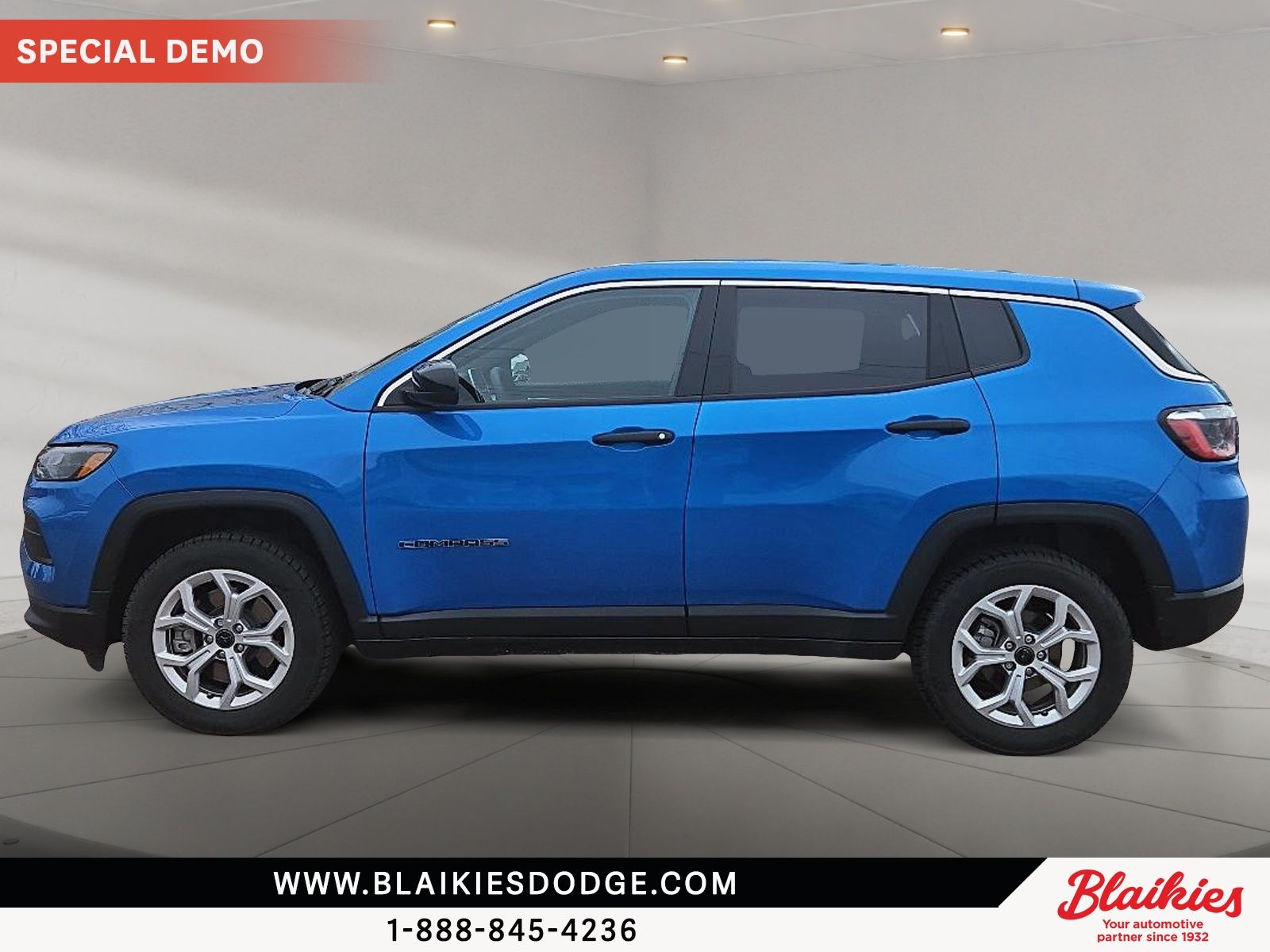 Photo 2025 Jeep Compass Sport #5