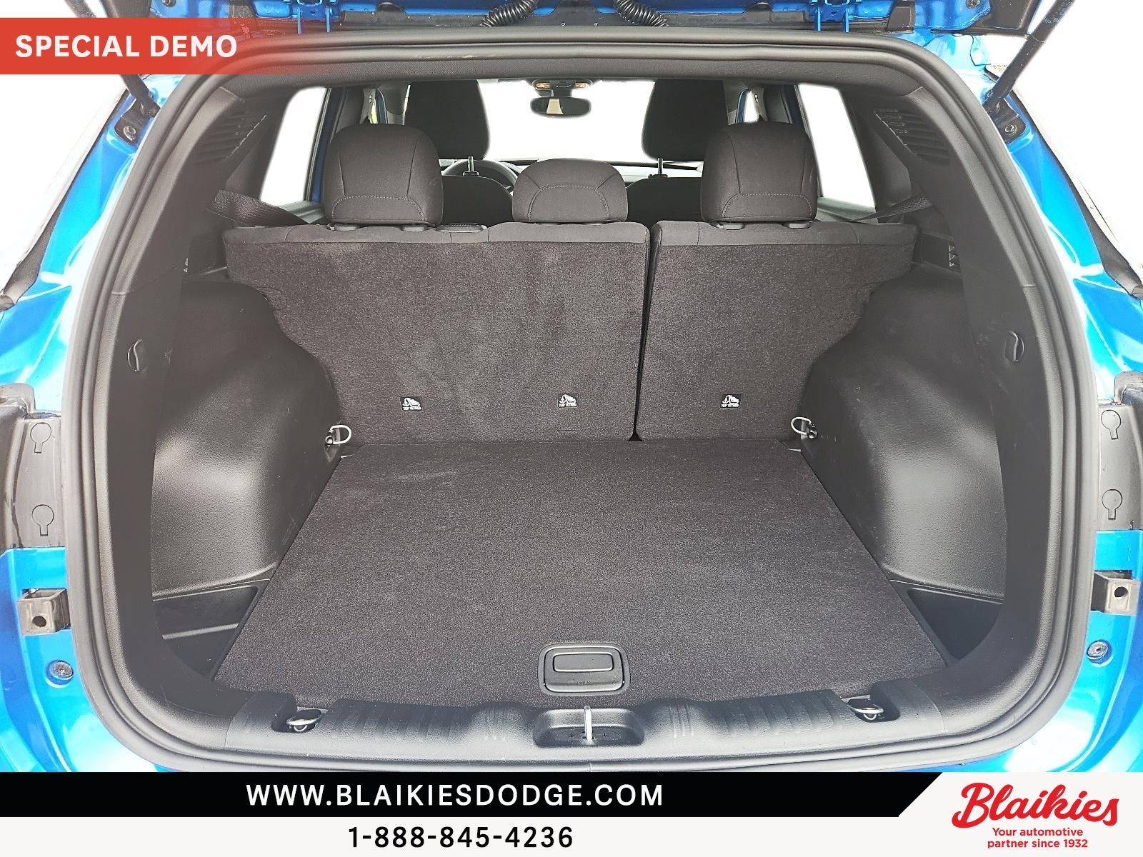 Photo 2025 Jeep Compass Sport #6