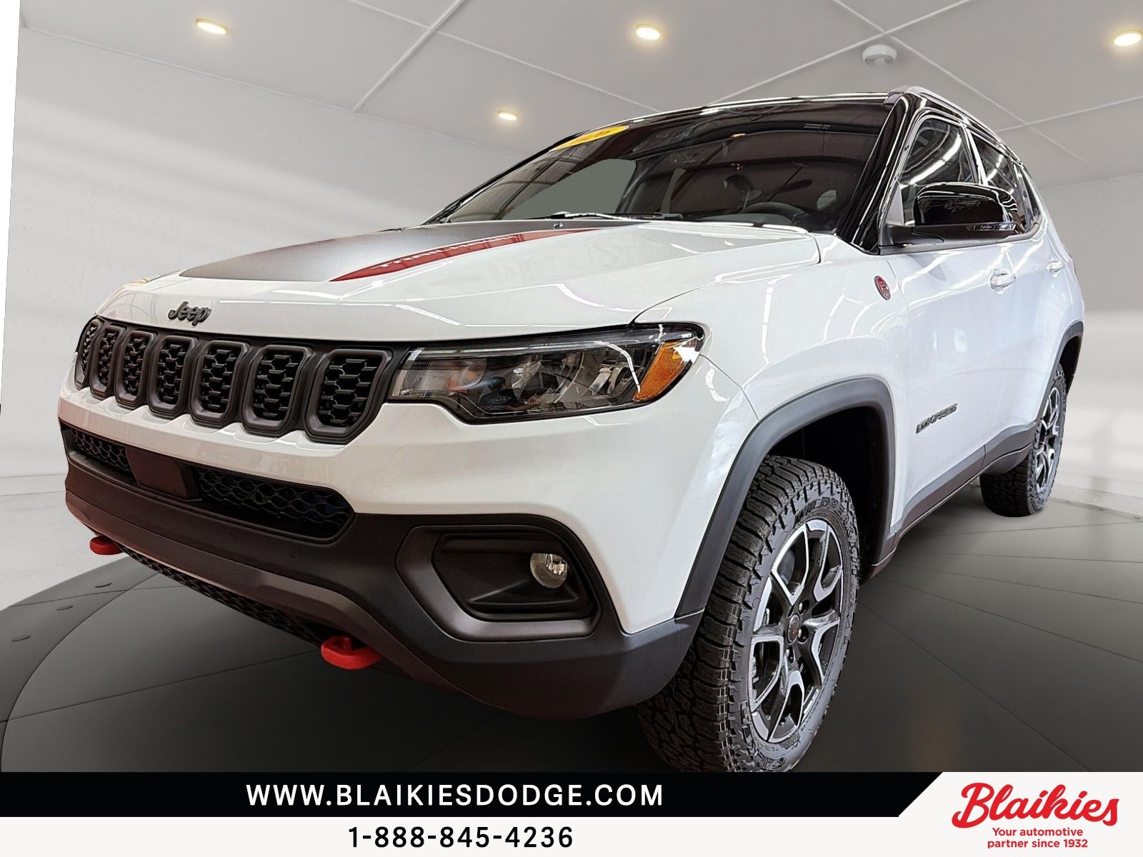 Photo 2026 Jeep Compass TRAILHAWK #1
