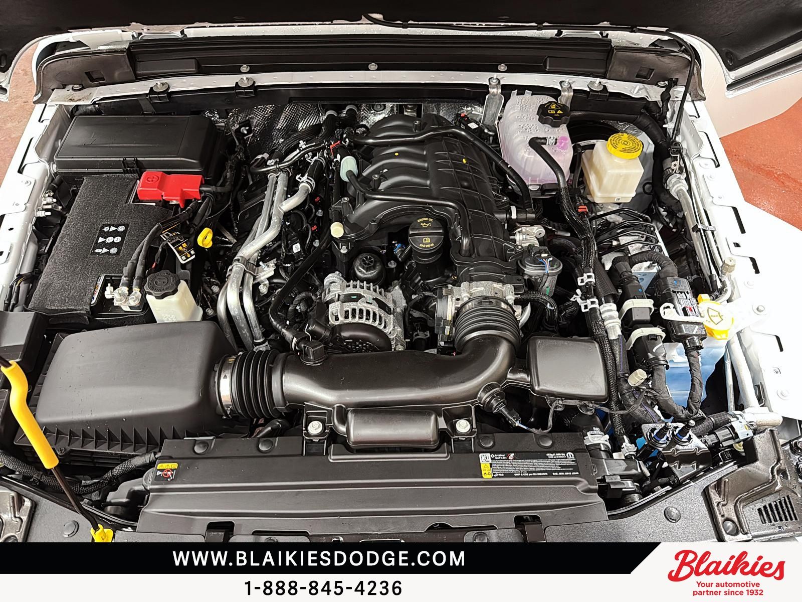 Photo Jeep Gladiator NIGHTHAWK 2026 #8