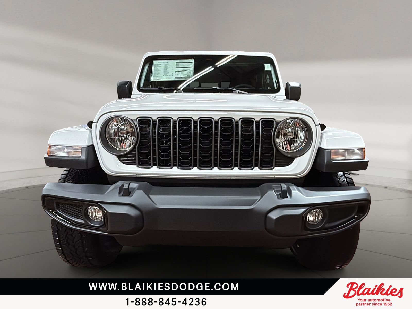 Photo Jeep Gladiator NIGHTHAWK 2026 #2
