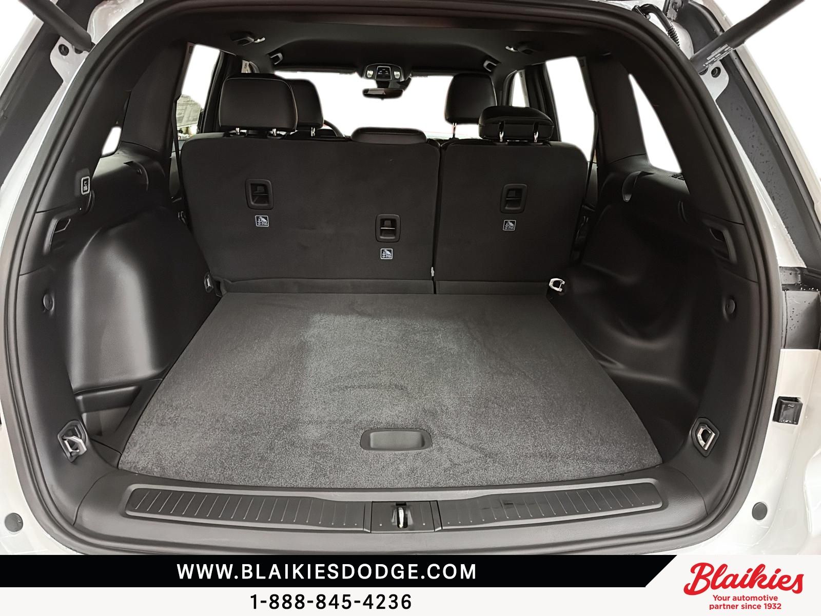 Photo 2025 Jeep Grand Cherokee Altitude #6