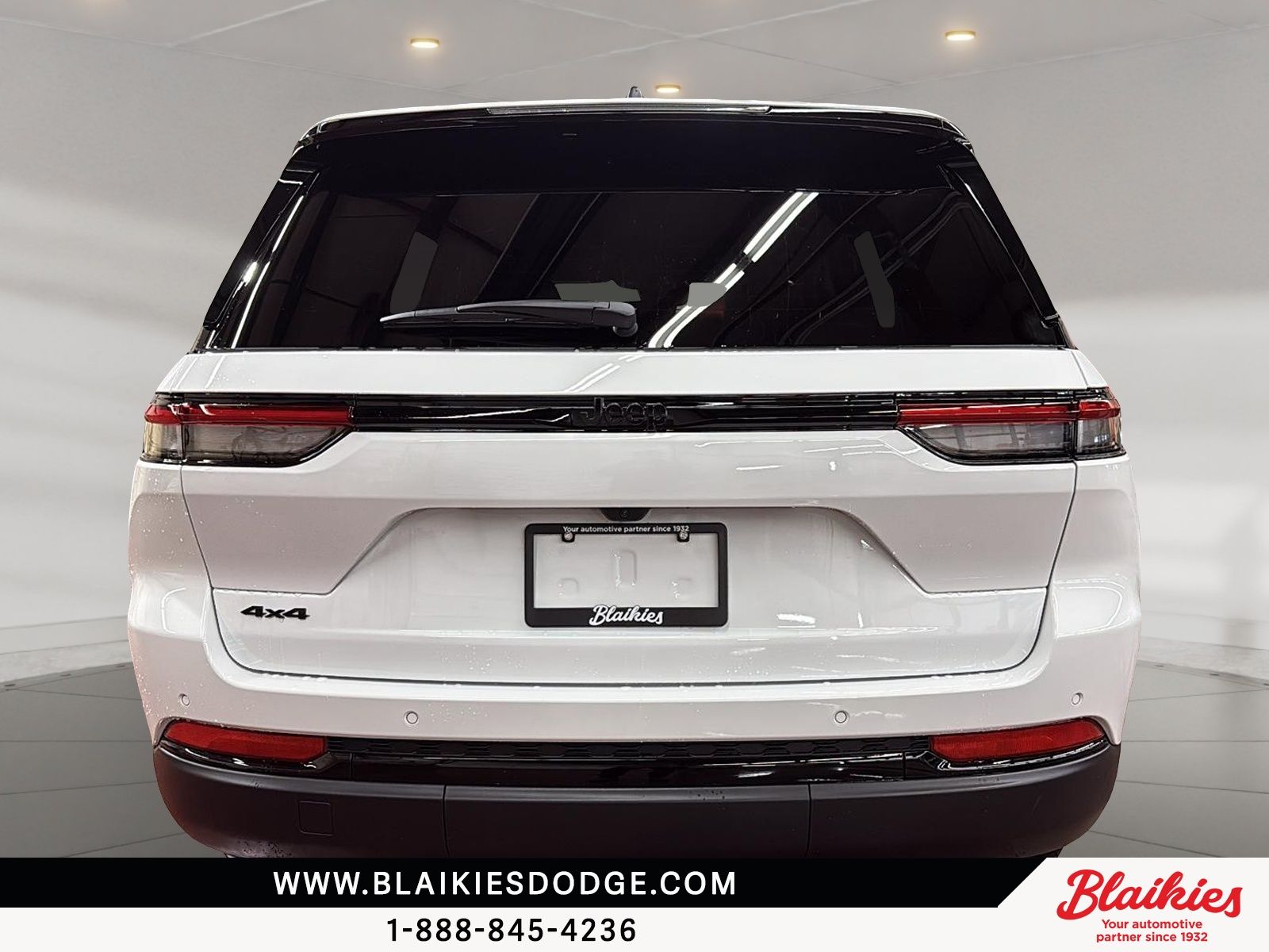 Photo 2025 Jeep Grand Cherokee Altitude #3