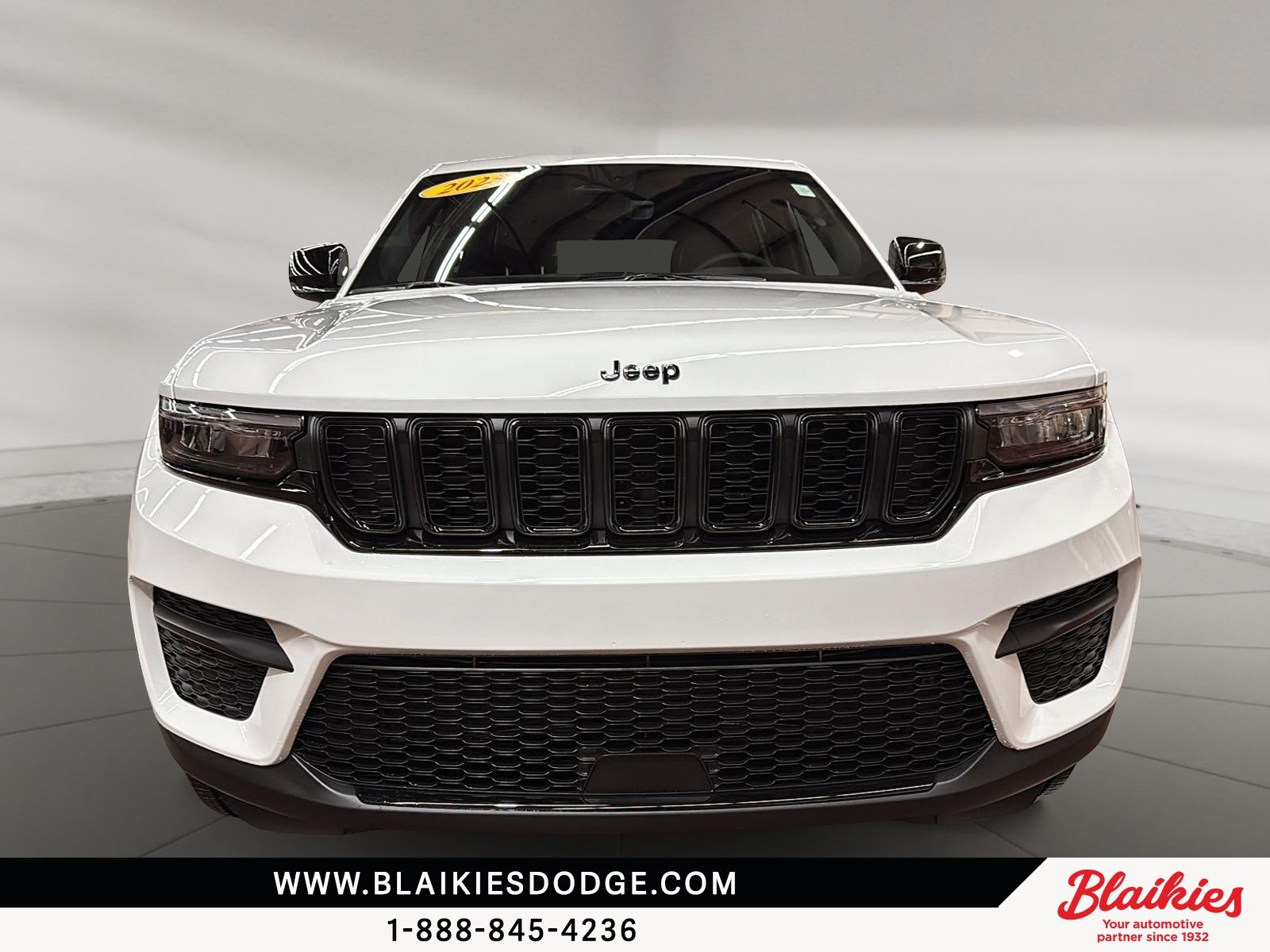 Photo 2025 Jeep Grand Cherokee Altitude #2