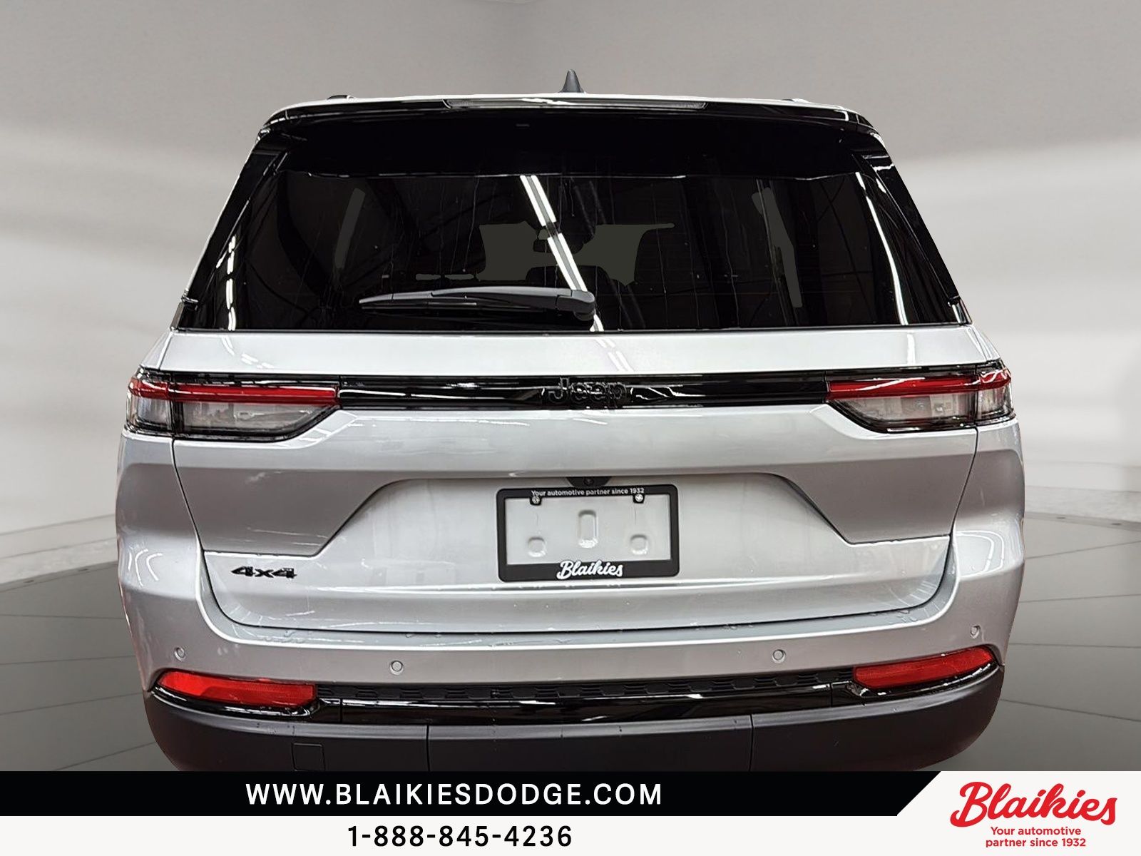Photo Jeep Grand Cherokee Altitude 2025 #3