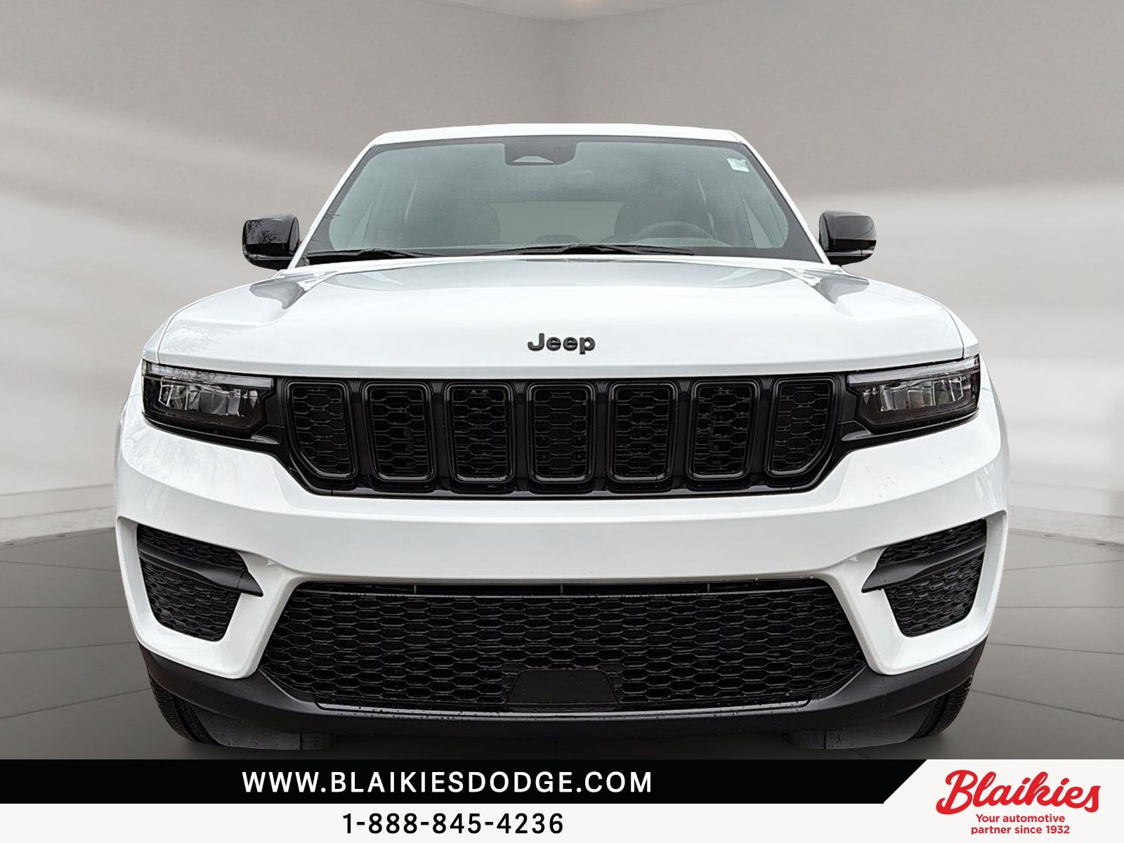 Photo 2025 Jeep Grand Cherokee Altitude #2