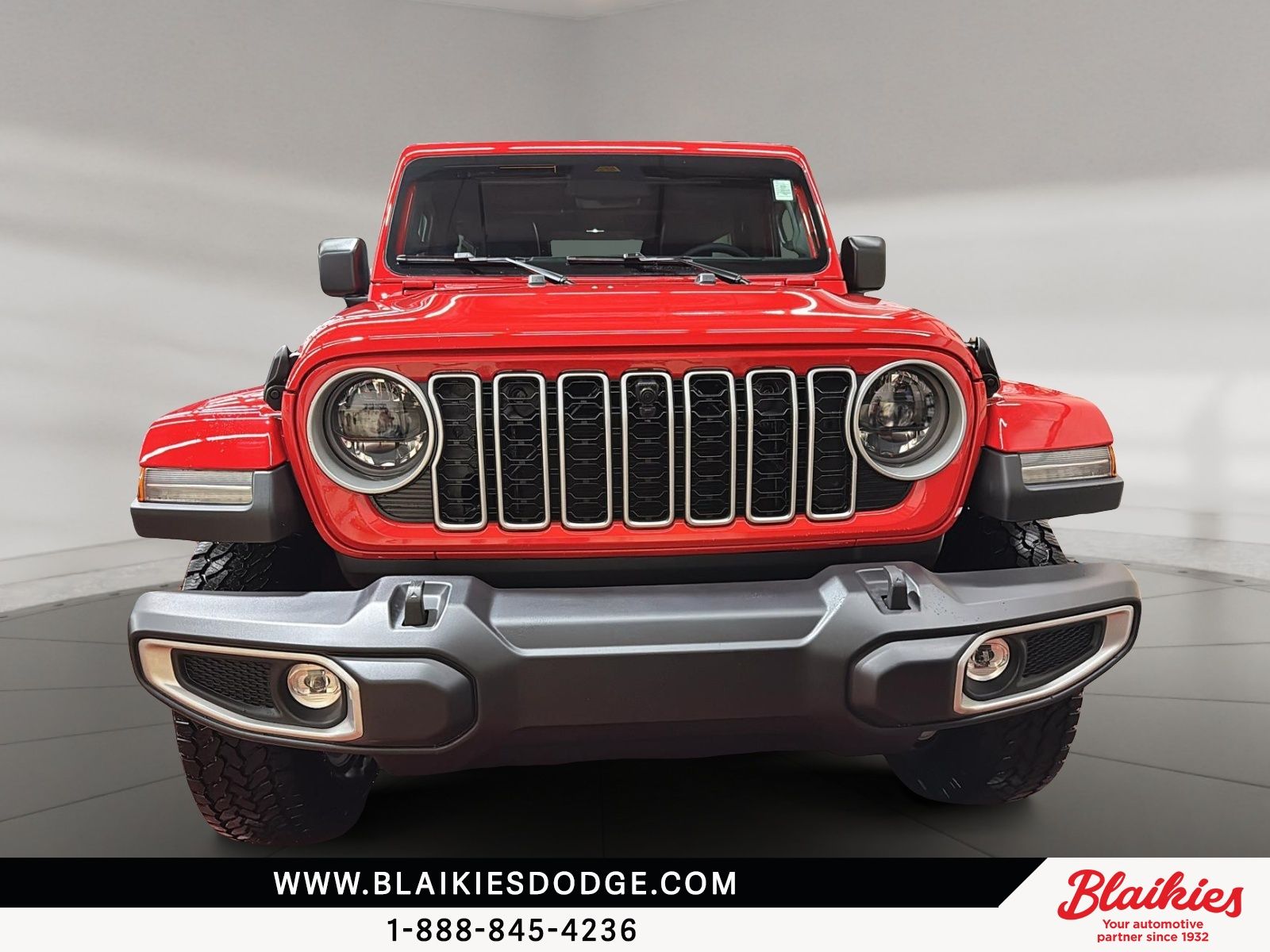 Photo 2026 Jeep Wrangler 4-Door SAHARA #2