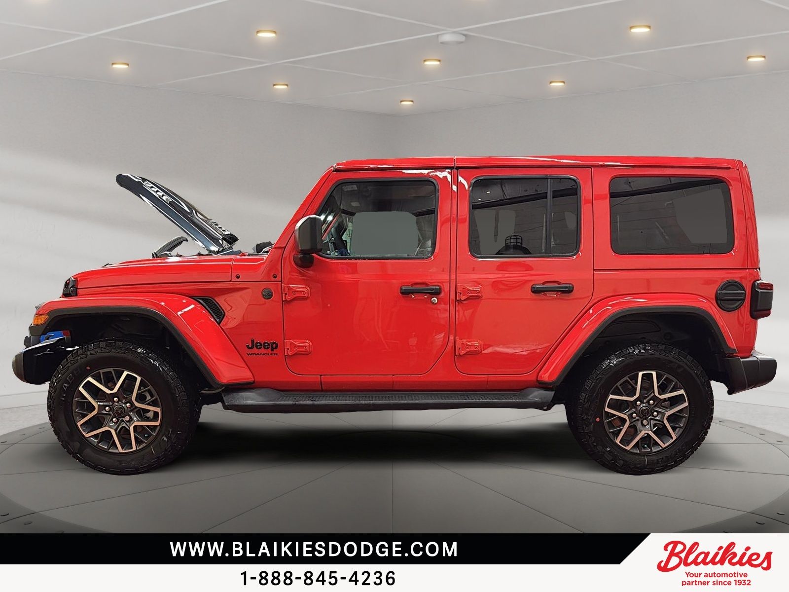Photo 2026 Jeep Wrangler 4-Door SAHARA #5