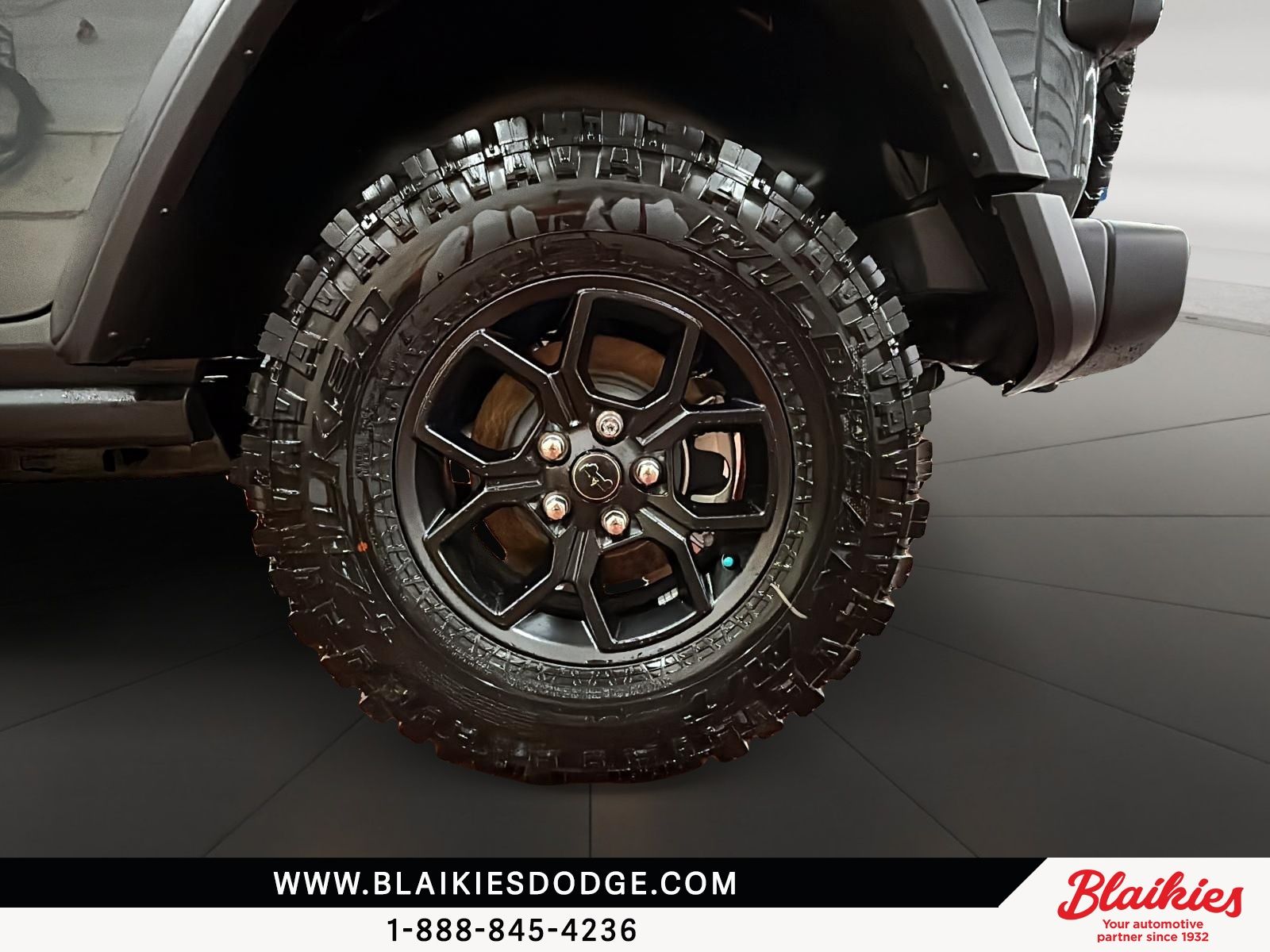 Photo Jeep Wrangler 4-Door WILLYS 2026 #7