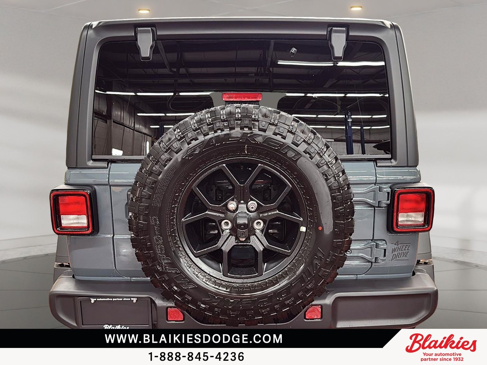 Photo Jeep Wrangler 4-Door WILLYS 2026 #3