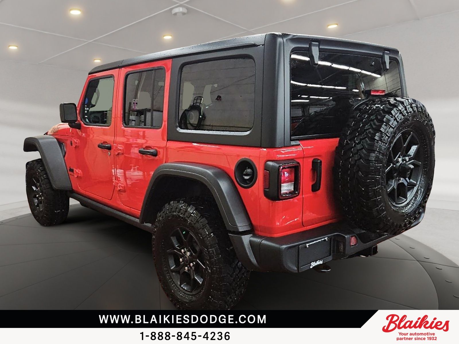 Photo Jeep Wrangler 4-Door WILLYS 2026 #4