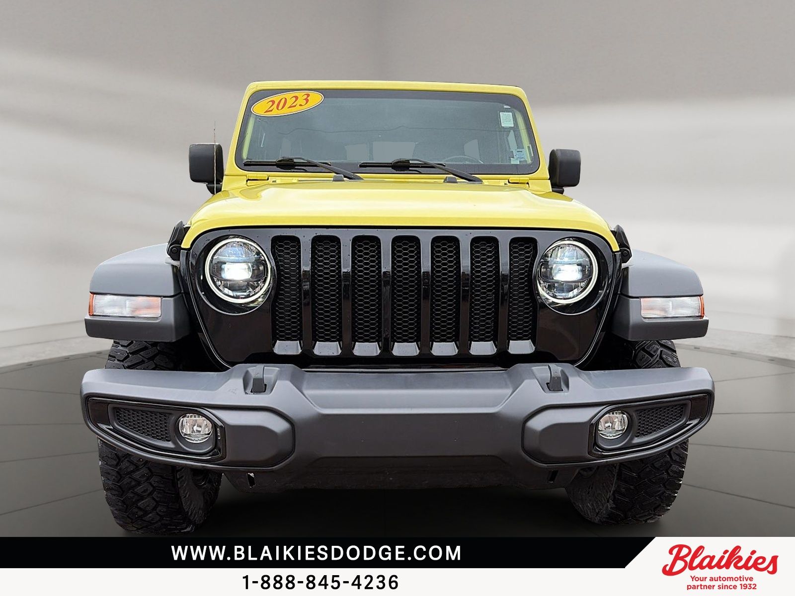 Photo 2023 Jeep Wrangler Willys #2