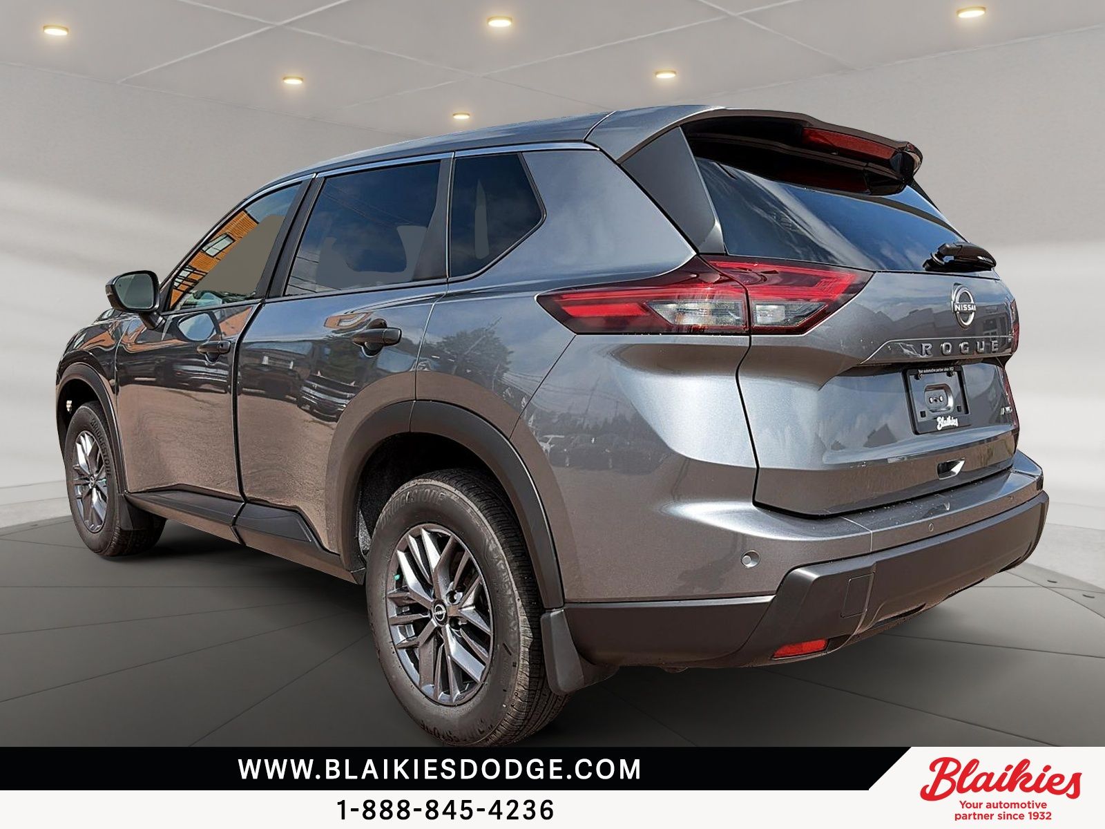 Photo 2024 Nissan Rogue S #4