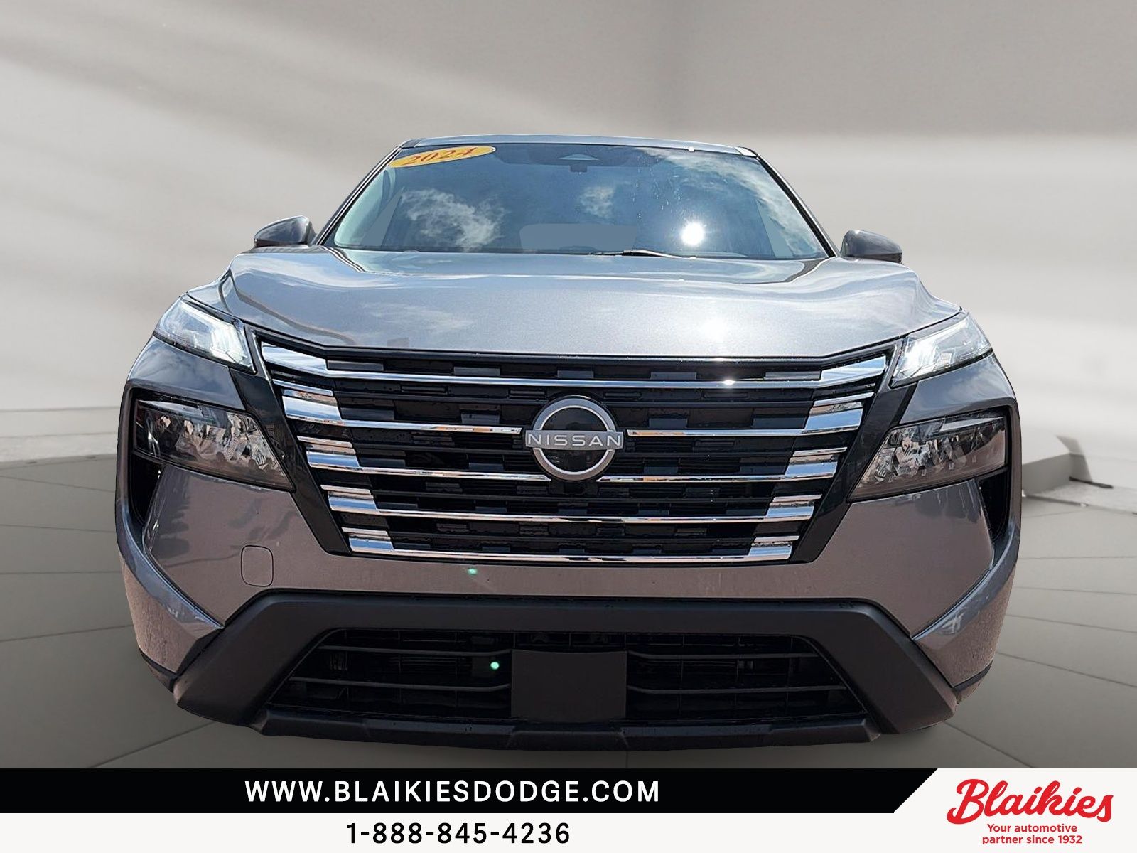 Photo 2024 Nissan Rogue S #2