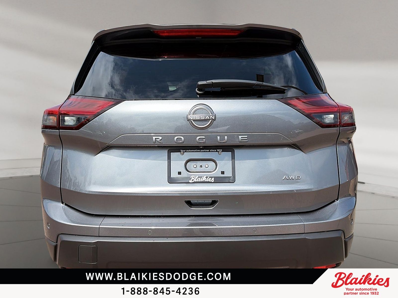 Photo 2024 Nissan Rogue S #3