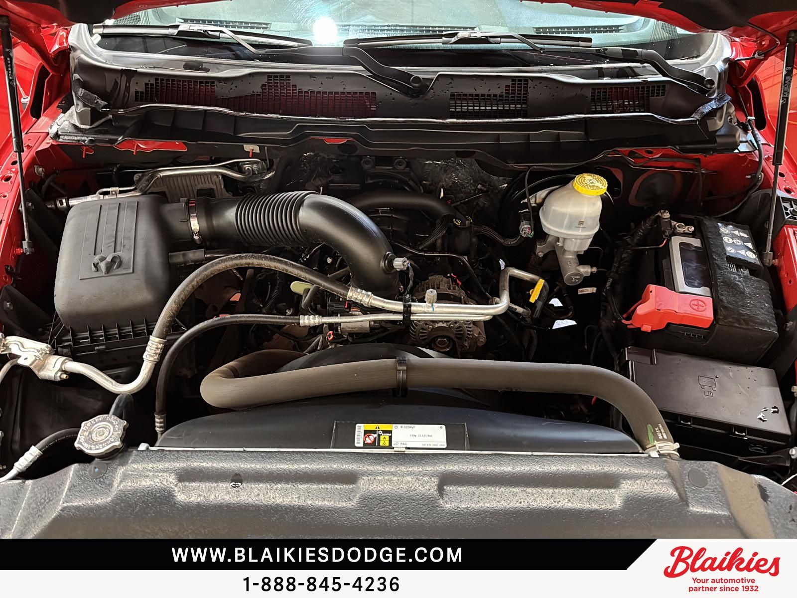 Photo 2022 Ram 1500 Classic Express #8