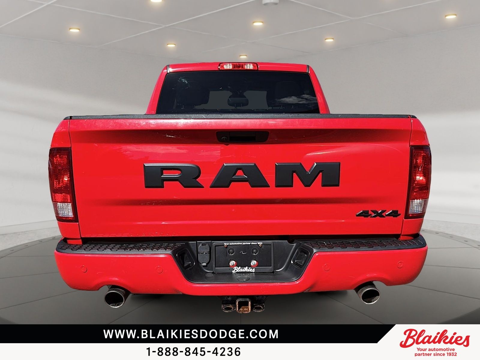 Photo 2022 Ram 1500 Classic Express #3