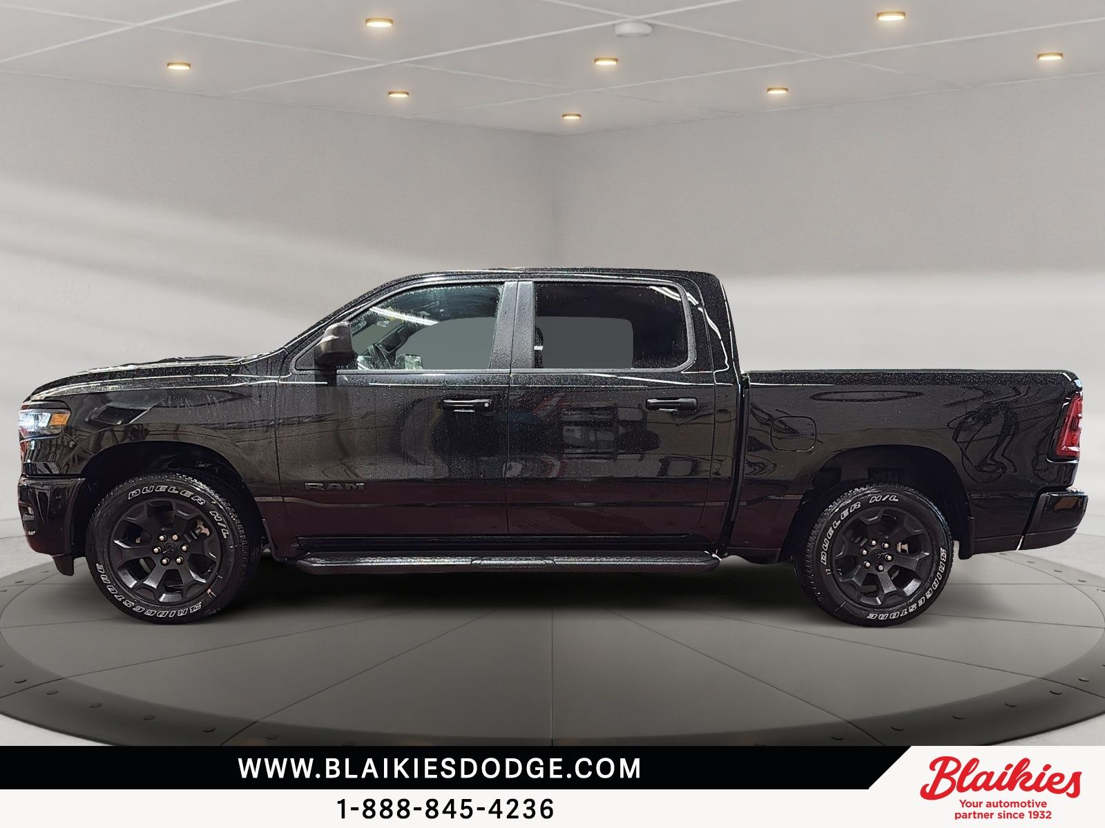 Photo 2026 Ram 1500 EXPRESS #5