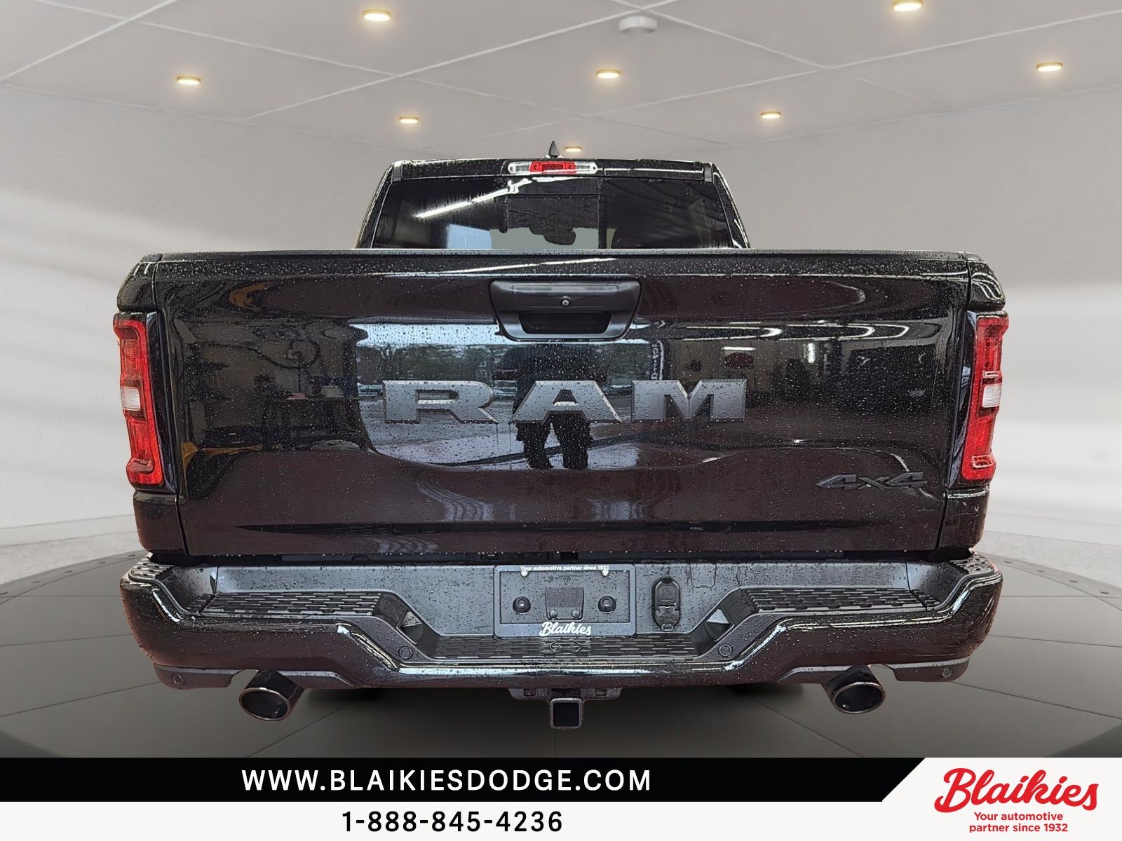 Photo 2026 Ram 1500 EXPRESS #3
