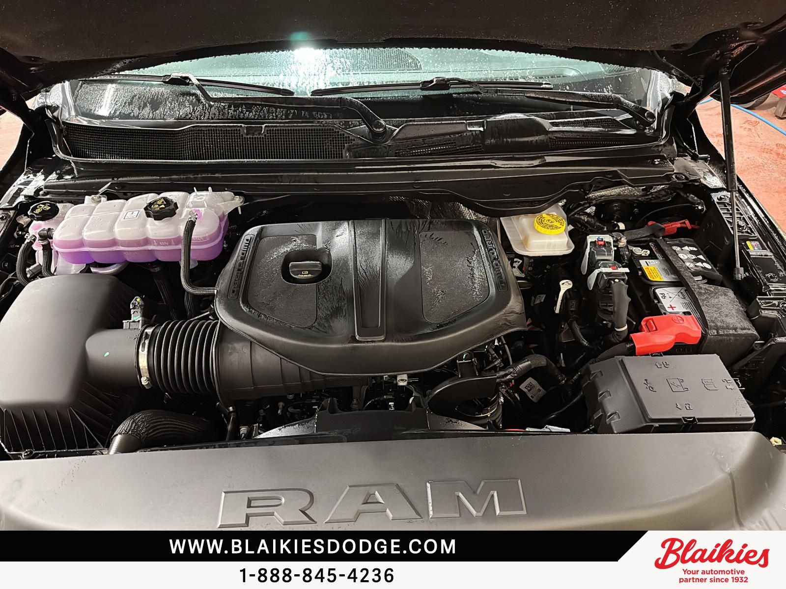 Photo 2026 Ram 1500 EXPRESS #8