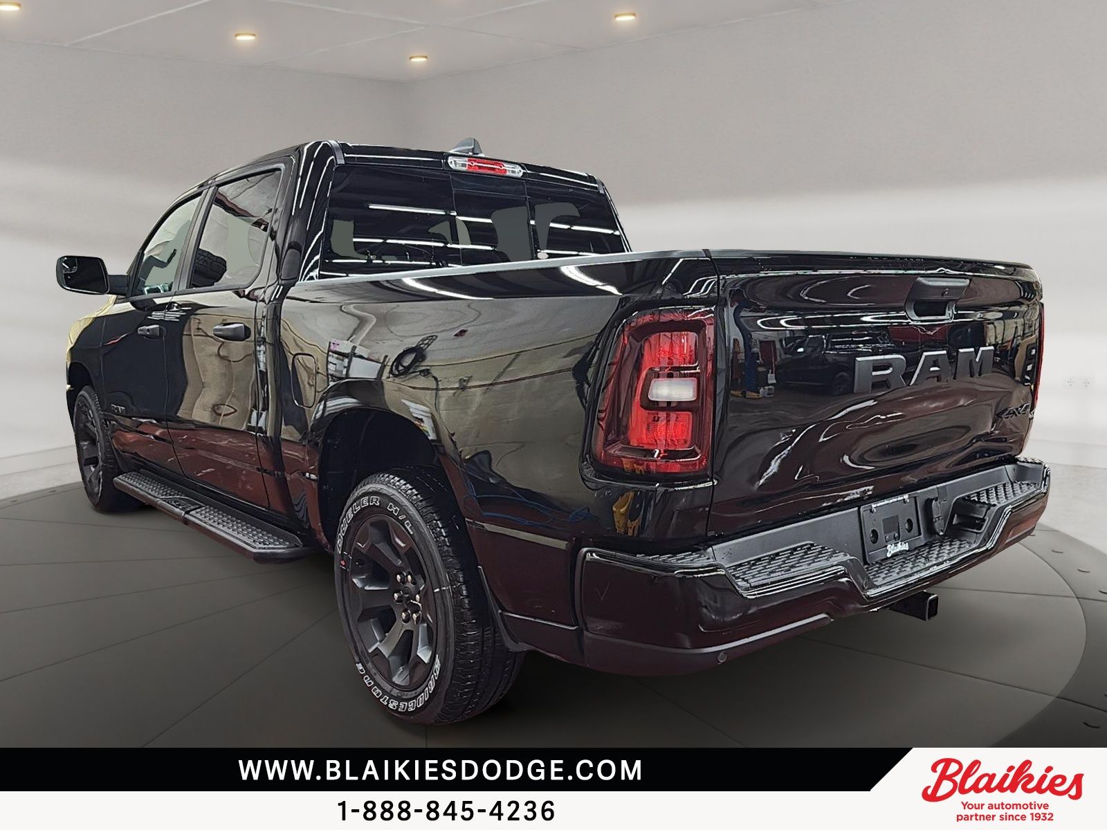Photo Ram 1500 EXPRESS 2026 #4