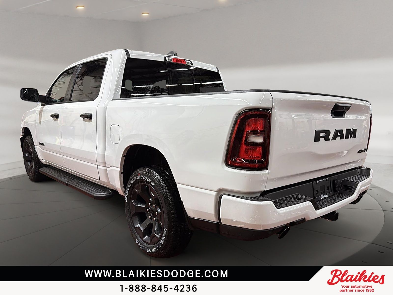 Photo Ram 1500 EXPRESS 2026 #4