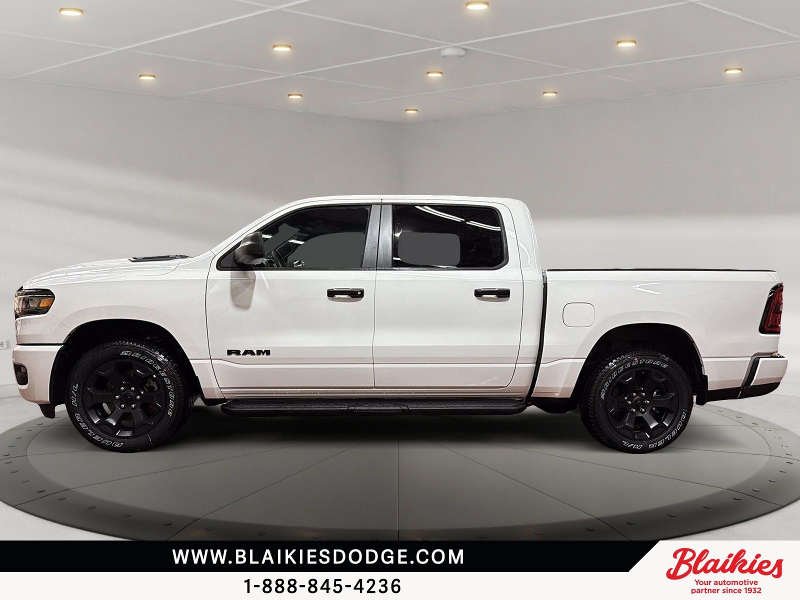 Photo Ram 1500 EXPRESS 2026 #5