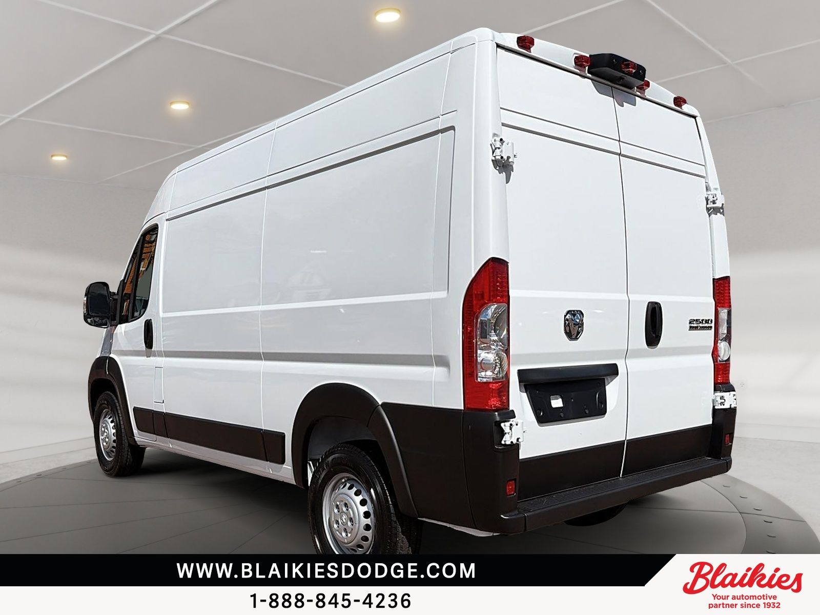 Photo Ram ProMaster Cargo Van Tradesman 2025 #4
