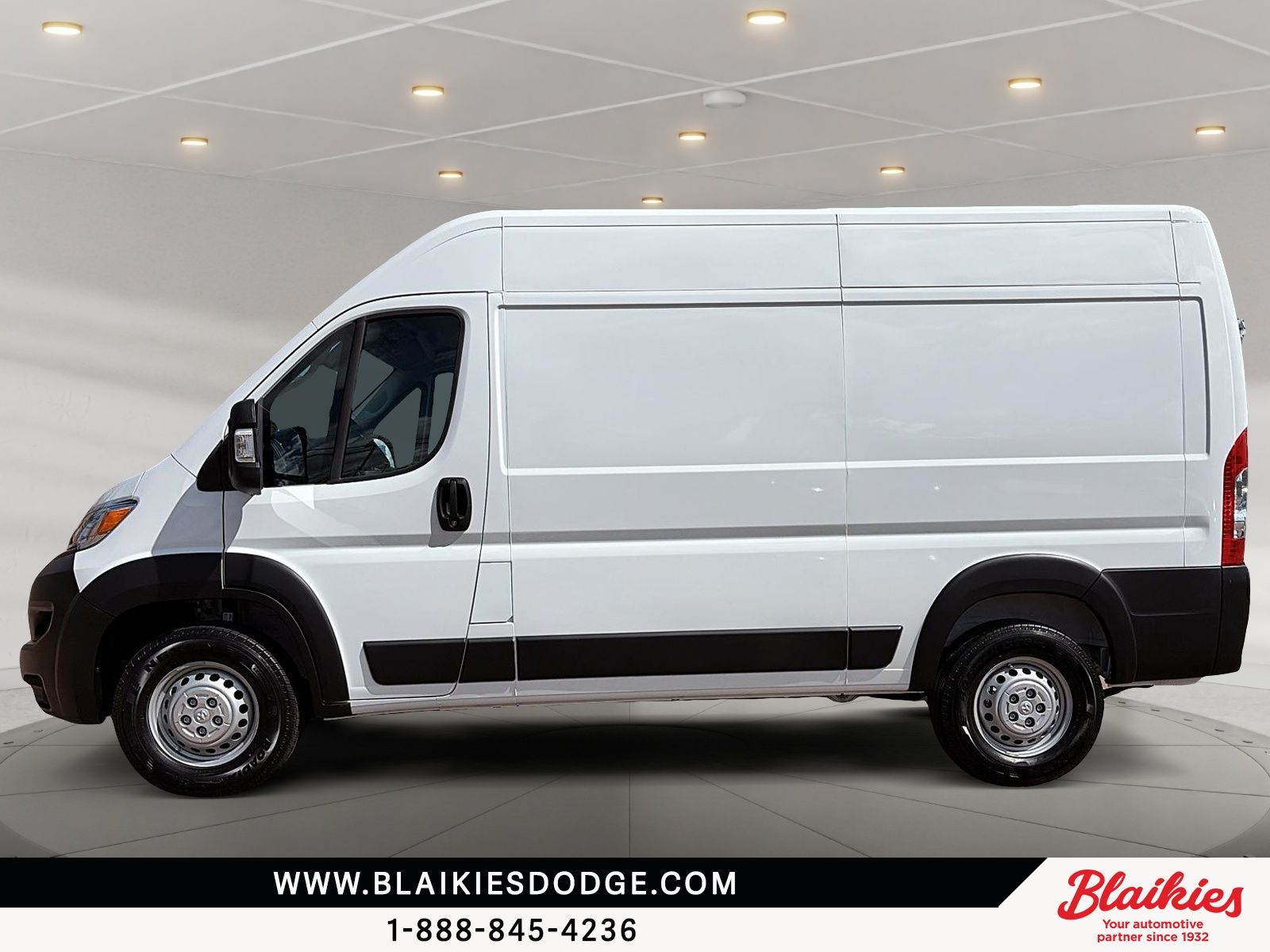 Photo Ram ProMaster Cargo Van Tradesman 2025 #5